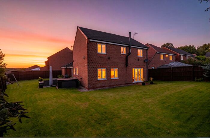 4 Bedroom Detached House For Sale In Dam Wood Close, Chorley, PR7