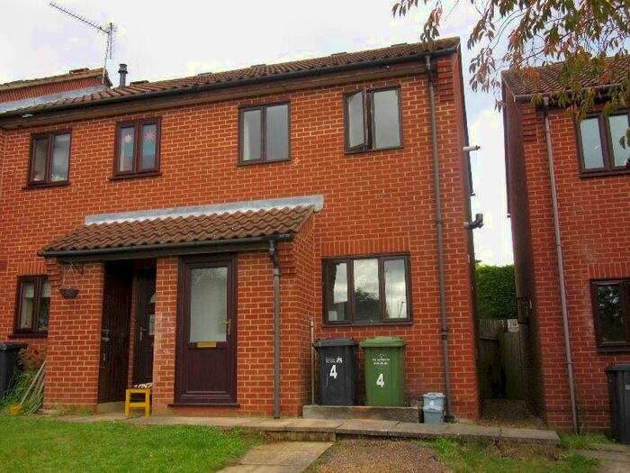 2 Bedroom Semi-Detached House To Rent In Glaven, King's Lynn, PE30
