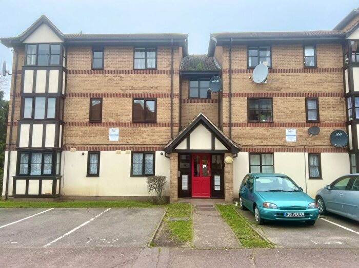 1 Bedroom Flat To Rent In Somerset Gardens, Tottenham, N17