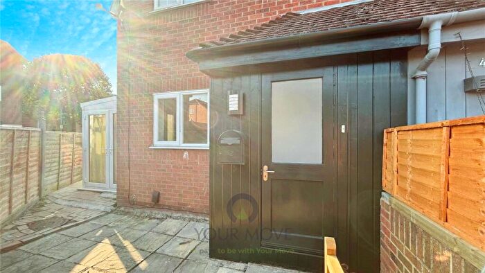 1 Bedroom End Of Terrace House To Rent In Fleming Way, London, SE28