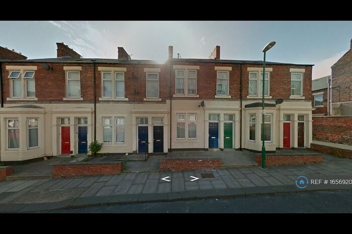 2 Bedroom Flat To Rent In Selbourne Street, South Shields, NE33