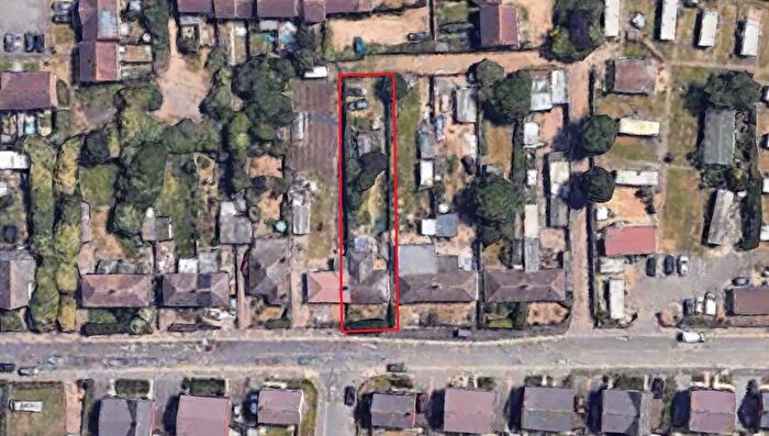 2 Bedroom Semi Detached Bungalow For Sale In Newark Road, Peterborough, PE1