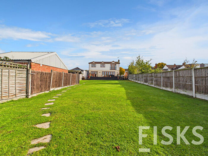6 Bedroom Detached House For Sale In Spencer Road, Benfleet, SS7