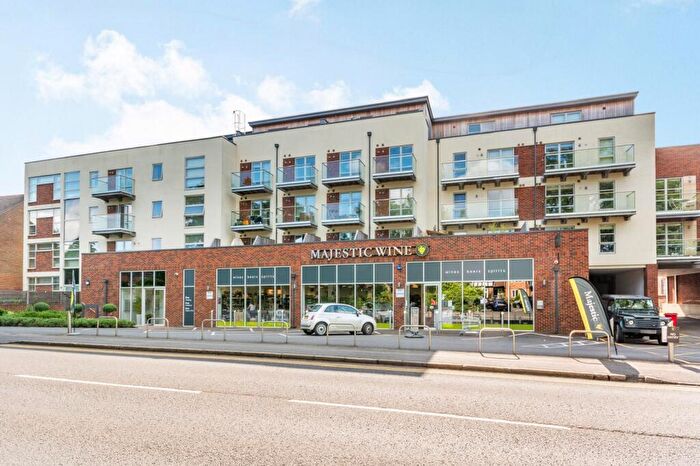 2 Bedroom Flat For Sale In Chesham Road, Amersham, HP6