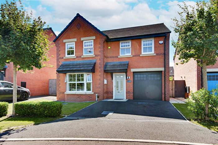 4 Bedroom Detached House For Sale In Mellors Field Close, Sandbach, CW11