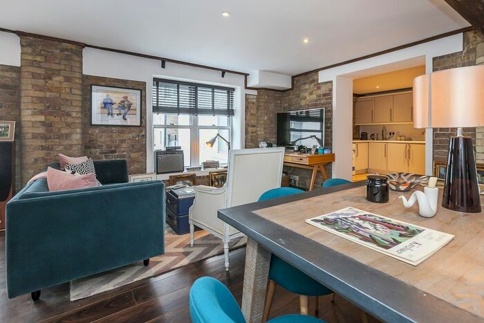 1 Bedroom Flat To Rent In St Saviours Wharf, Shad Thames, SE1