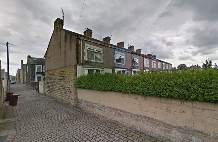 2 Bedroom Terraced House For Sale In Irvine Street, Nelson, Lancashire, BB9