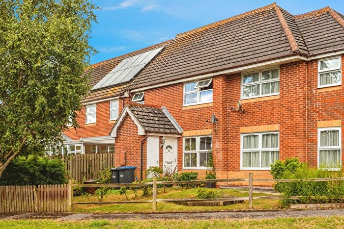 1 Bedroom Terraced House For Sale In Withy Bush, Burgess Hill, RH15