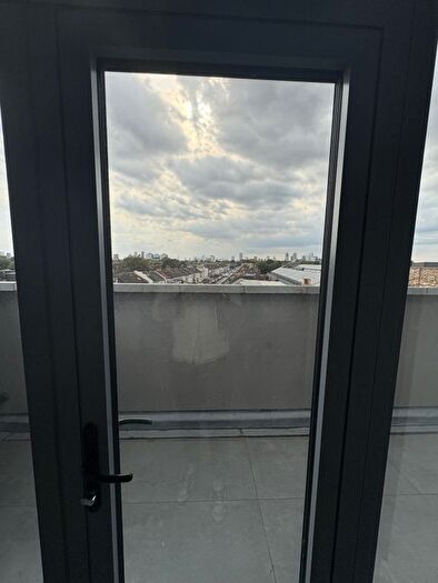 3 Bedroom Flat To Rent In London, E7