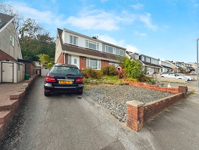 3 Bedroom Semi-detached House For Sale In Llwynifan, Llangennech, Llanelli, Carmarthenshire, SA14