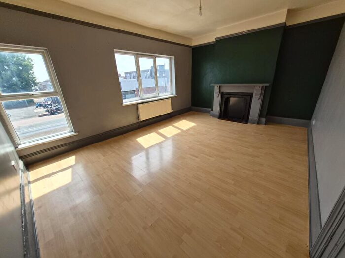 5 Bedroom Terraced House For Sale In Cleethorpe Road, Grimsby, DN31