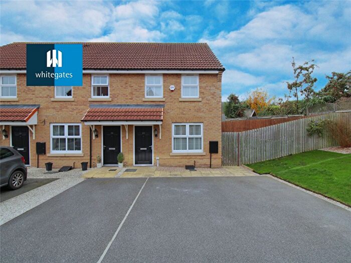 2 Bedroom End Of Terrace House To Rent In Bluebell Court, Pontefract, West Yorkshire, WF8