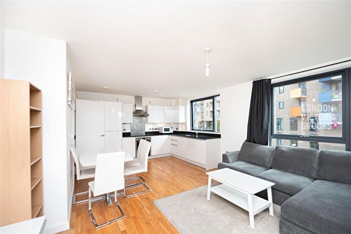 2 Bedroom Flat To Rent In Bugle House, Larkwood Avenue, London, SE10