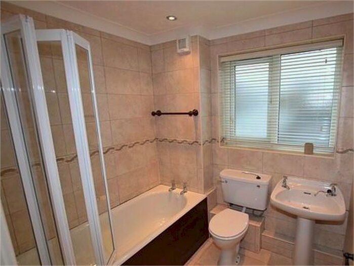 1 Bedroom Flat To Rent In Mains Court, Framwellgate Moor, Durham, DH1