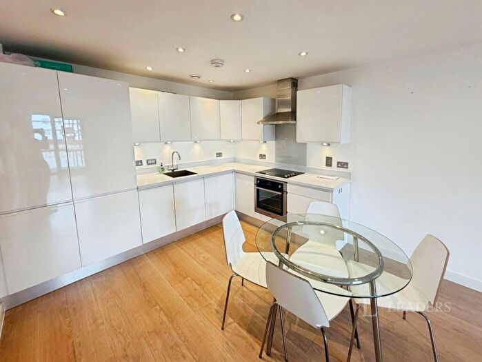 2 Bedroom Flat To Rent In The Blake Building, Admirals Quay, Ocean Way, SO14