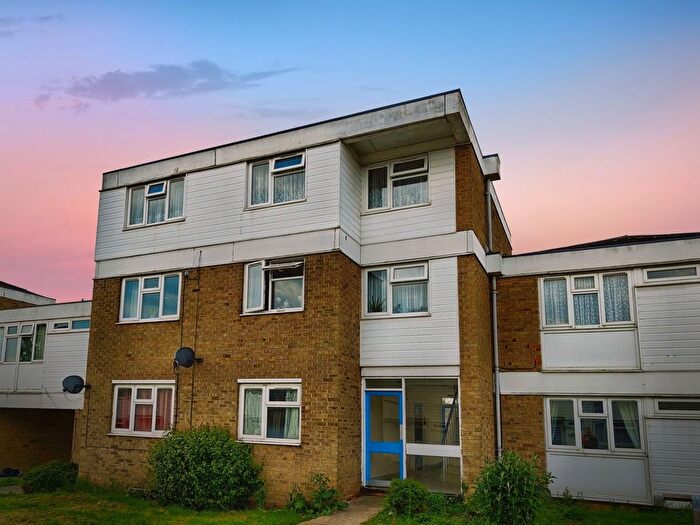2 Bedroom Flat For Sale In Five Acres, Harlow, CM18
