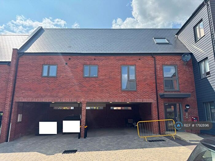 2 Bedroom Flat To Rent In Rolfe Road, Chelmsford, CM1