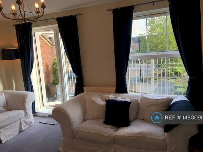 4 Bedroom Semi-Detached House To Rent In Furlong Road, Coventry, CV1