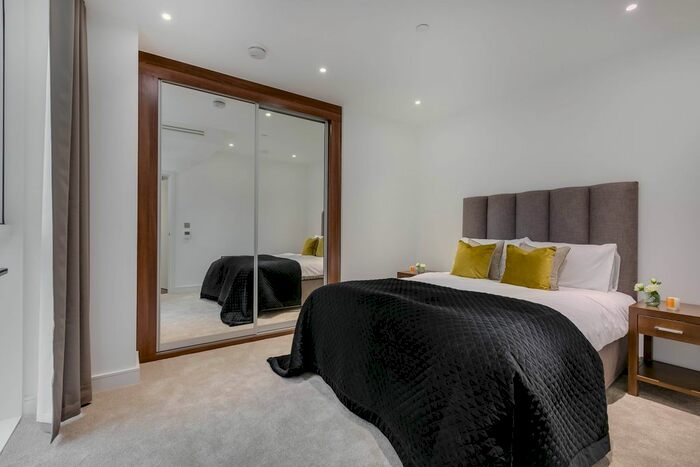 1 Bedroom Flat To Rent In Wandsworth Road, London, SW8