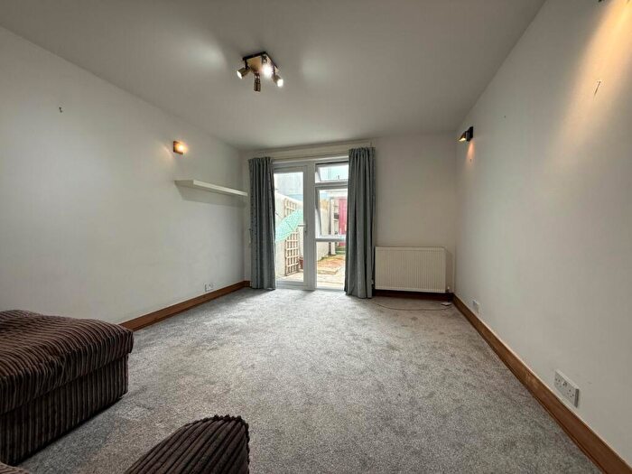 1 Bedroom Property To Rent In Victoria Terrace, Hove, BN3