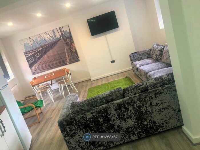 5 Bedroom Terraced House To Rent In Holt Road, Liverpool, L7