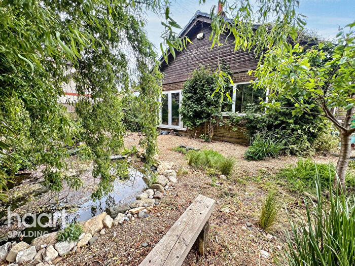 3 Bedroom Detached Bungalow For Sale In Main Road, Spalding, PE12