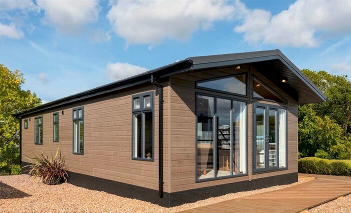 2 Bedroom Mobile/park Home For Sale In Tame Bridge, Stokesley, Middlesbrough, TS9