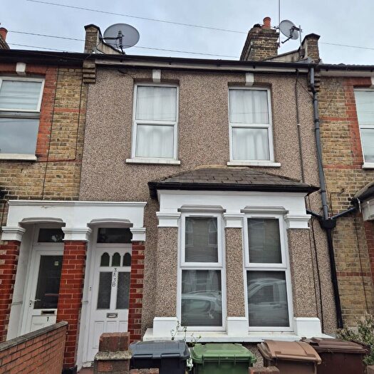 1 Bedroom Flat To Rent In Westward Road, London, E4