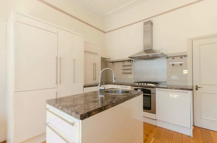 1 Bedroom Flat To Rent In Cathcart Road, Chelsea, London, SW10