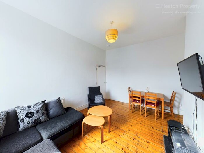 4 Bedroom Flat To Rent In Simonside Terrace, Heaton, Newcastle Upon Tyne, Tyne And Wear, NE6