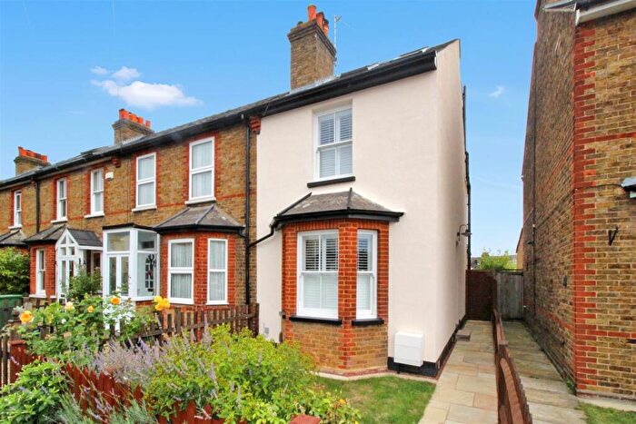 3 Bedroom End Of Terrace House For Sale In Elm Road, Ewell Village, KT17