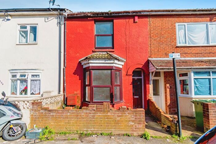 5 Bedroom Terraced House For Sale In Northumberland Road, Southampton, SO14