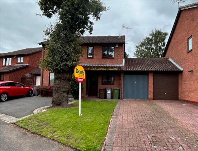 2 Bedroom Semi Detached House To Rent In Meerhill Avenue, Monkspath, Solihull, B90