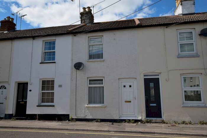 2 Bedroom Terraced House To Rent In Victoria Road, Alton, GU34