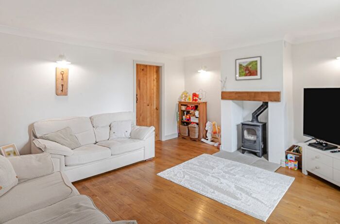 3 Bedroom Town House For Sale In Deep Lane, Chesterfield, S45