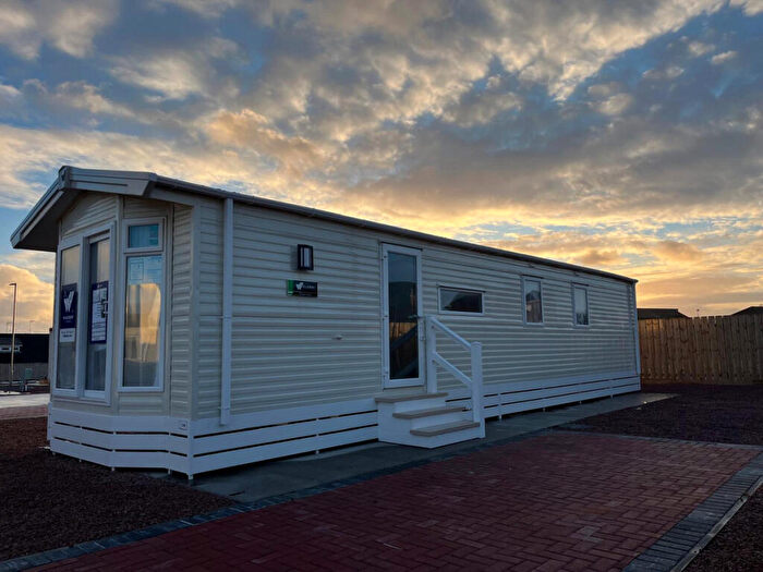 3 Bedroom Park Home For Sale In Queens Walk, Boddam, AB42