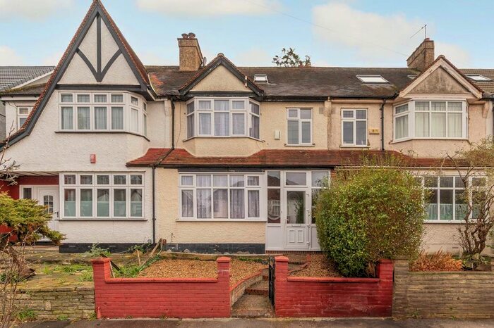 3 Bedroom Terraced House To Rent In Benett Gardens, Norbury, London, SW16