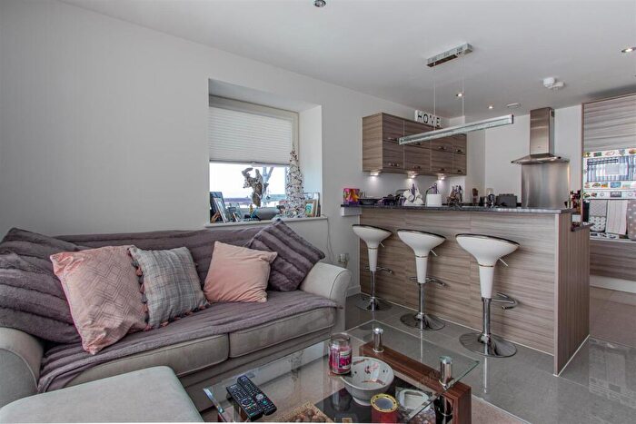 2 Bedroom Apartment To Rent In Pendeen House, Ferry Court, Cardiff Bay, CF11