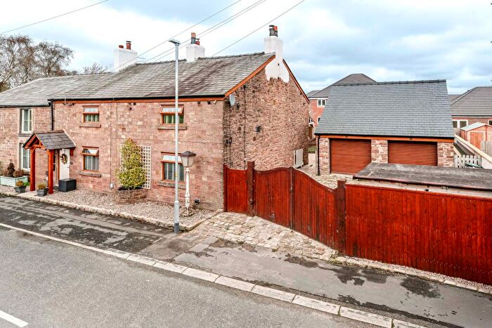 4 Bedroom Semi-Detached House For Sale In Charter Lane, Charnock Richard, PR7