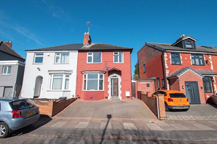 3 Bedroom Semi Detached House For Sale In Gwendolen Road, Leicester, LE5