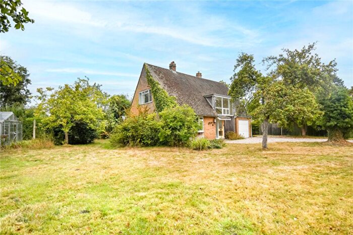 3 Bedroom Detached House For Sale In Brimpton Common, Reading, Berkshire, RG7