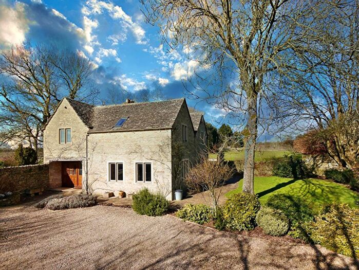 3 Bedroom Detached House To Rent In Fosse Cross, Chedworth, GL54