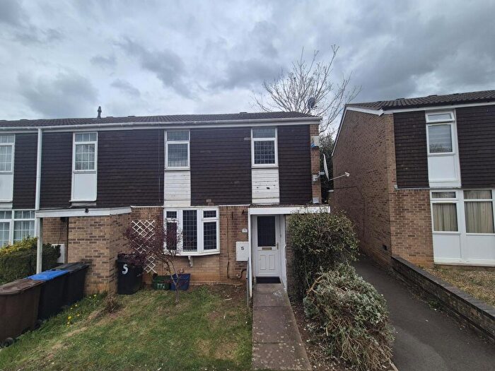 3 Bedroom Semi-Detached House To Rent In Pell Court, Lumbertubs, Northampton, NN3