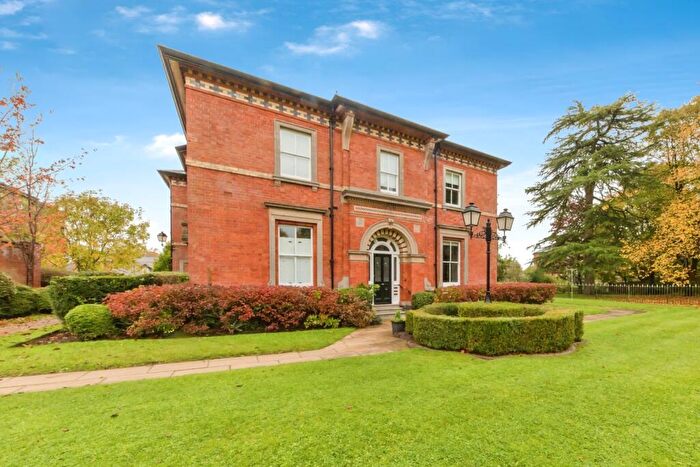 2 Bedroom Flat For Sale In Blandford Drive, Macclesfield, Cheshire, SK11
