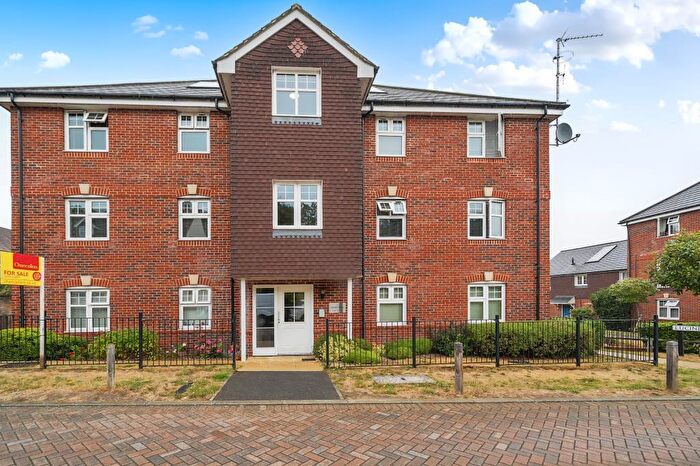 2 Bedroom Apartment To Rent In Gomer Road, Bagshot, GU19