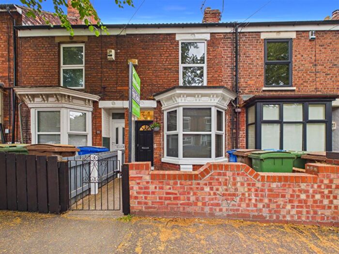 2 Bedroom Terraced House For Sale In Westbourne Grove, Hessle, HU13