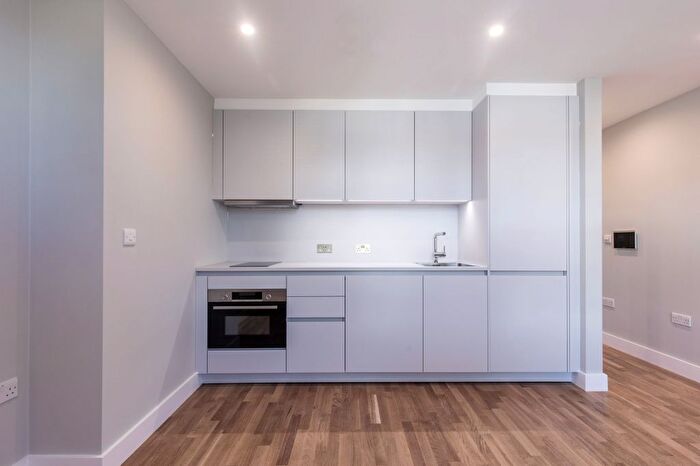 Studio To Rent In Dennington Park Road, London, NW6
