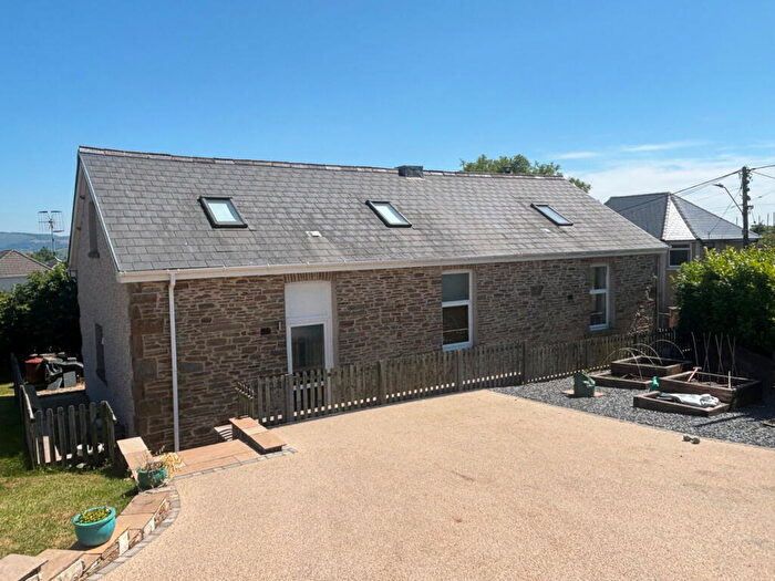 3 Bedroom Detached House For Sale In Rhiw Road, Rhiwfawr, Swansea, SA9
