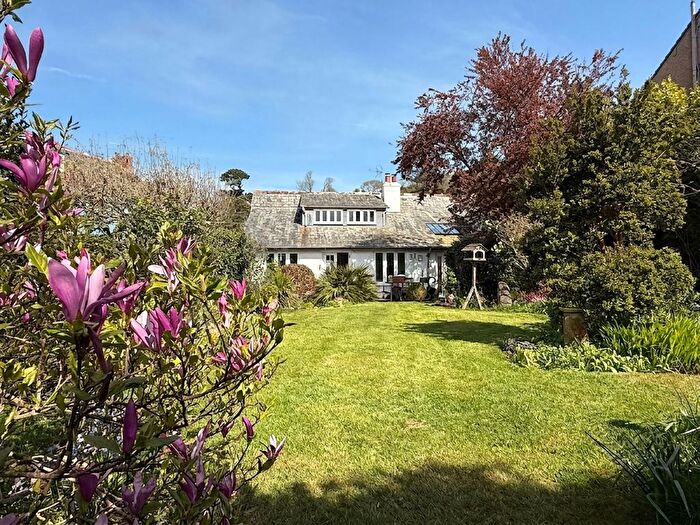 4 Bedroom Detached House For Sale In Coventry Road, Flushing, TR11