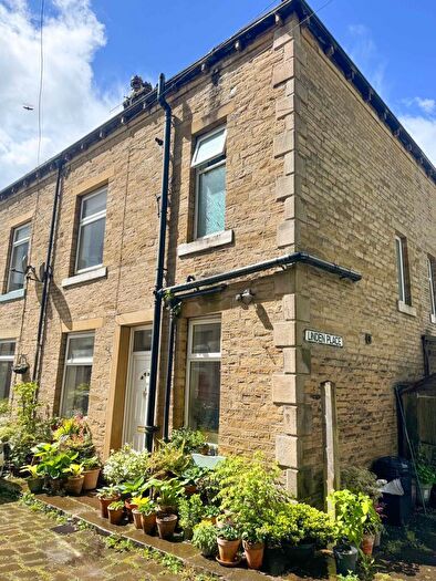 2 Bedroom End Of Terrace House For Sale In Linden Place, Hebden Bridge, HX7